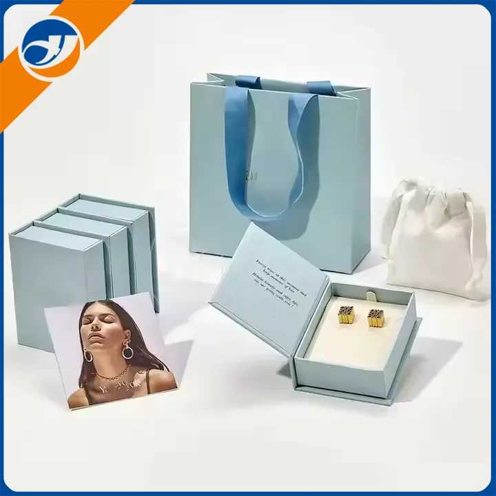Papierová darčeková krabička na náhrdelníky